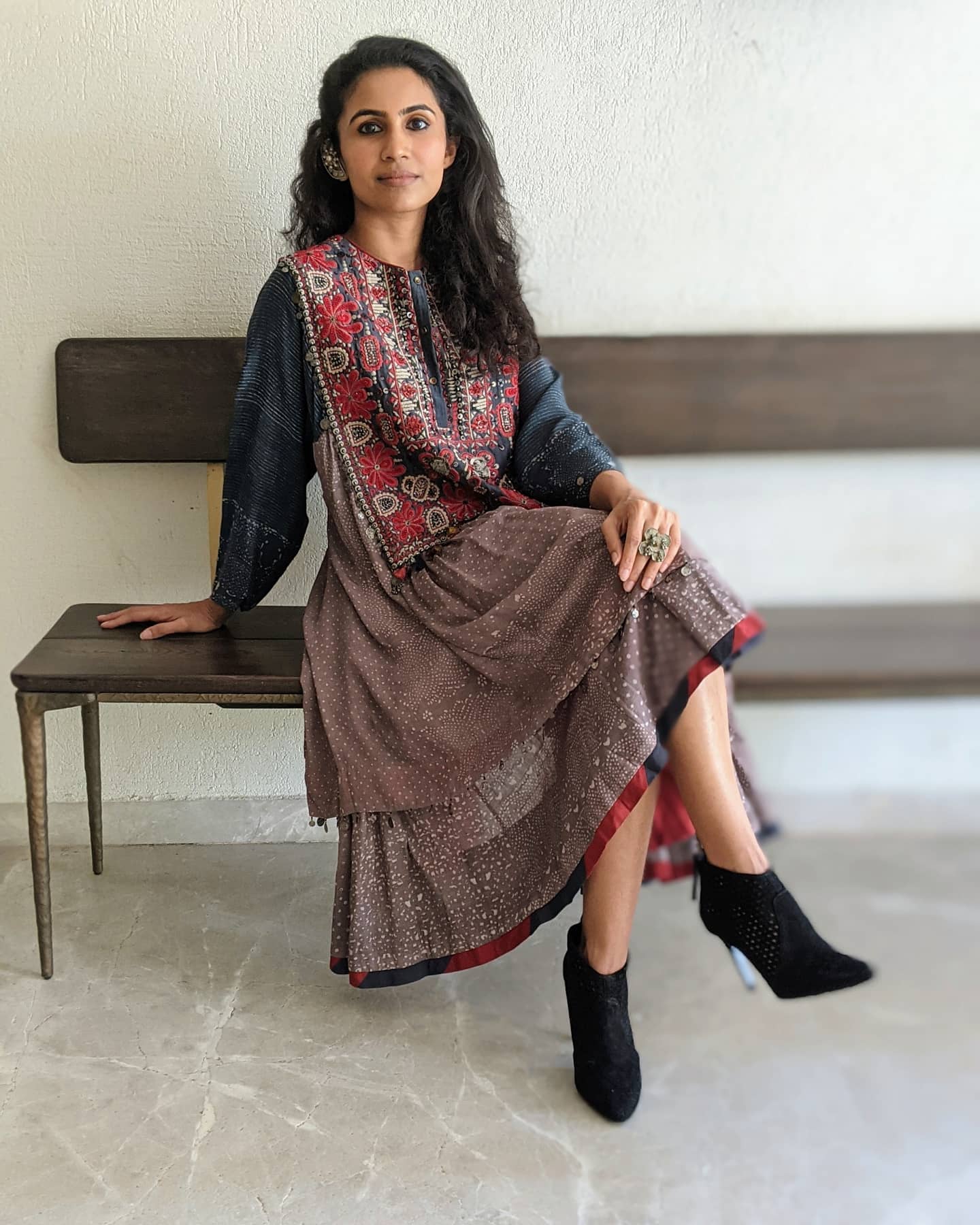 Style Audit by Jaina Lalbhai,  styleauditbyjainalalbhai, loveforindigo, loveforfashion, changingthewayahmedabaddresses, revolutinizingfashion, virtualtrunkshow, minimalismmaximalism